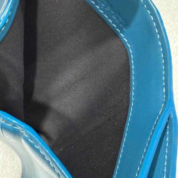 Fendi FF Cube Bi-Fold Zip Wallet – Blue Leather - Picture 10 of 16